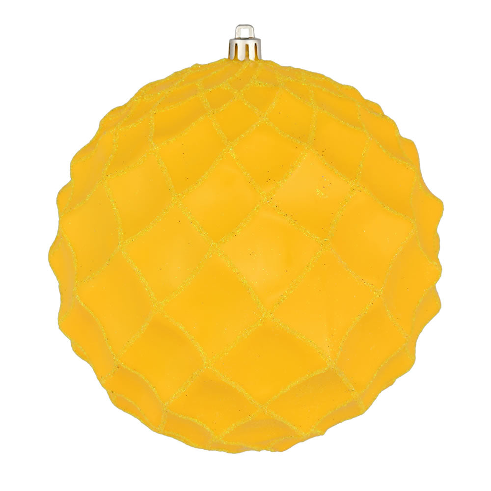 Vickerman 6" Yellow Shiny Form Ball Drilled Wired 4/Bag. Add texture and shimmer to your holiday decorating projects with this geometric shaped ball. It features glitter accents along the edges of the geometric pattern. This ornament contains a drilled ca
