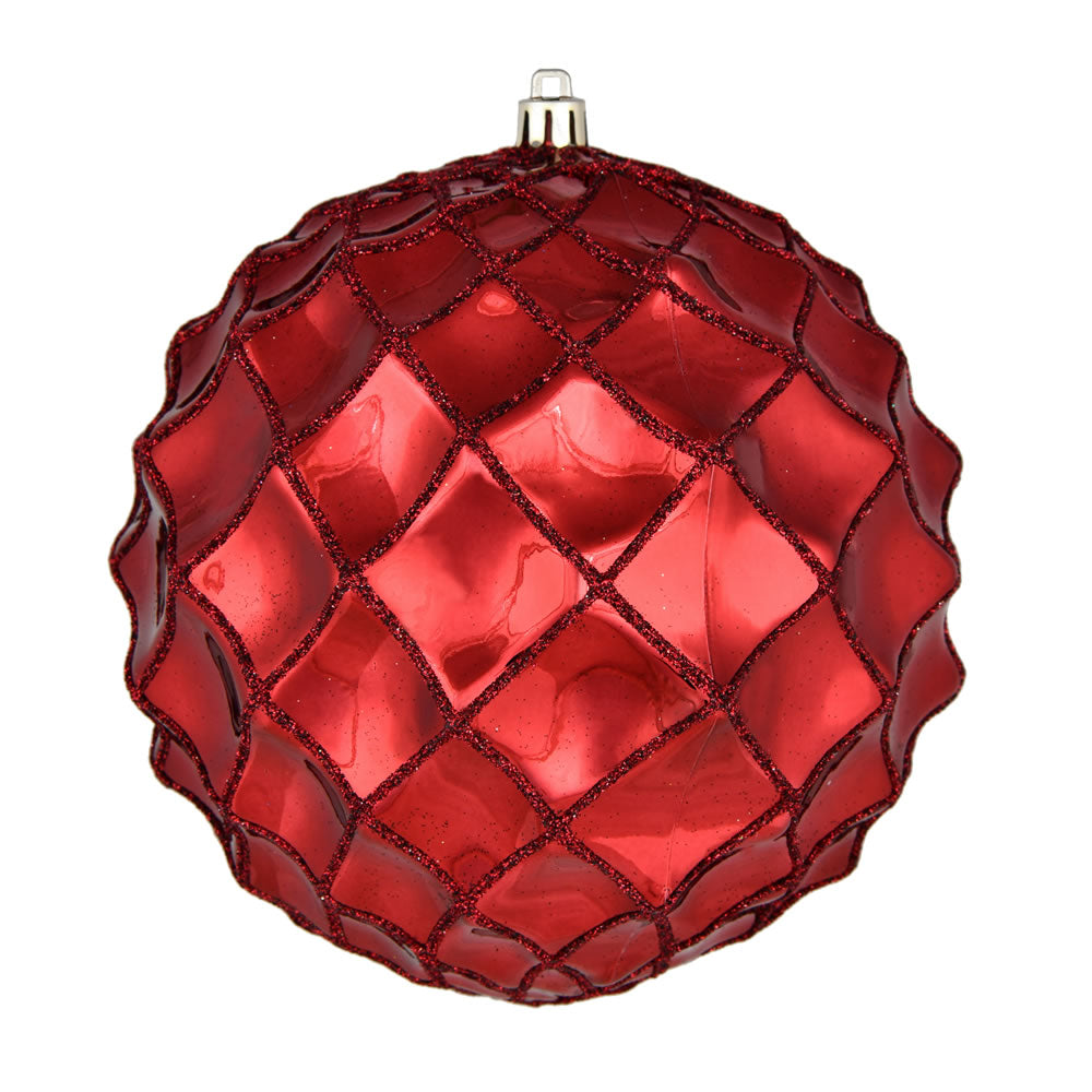 Vickerman 6" Wine Shiny Form Ball Drilled Wired 4/Bag. Add texture and shimmer to your holiday decorating projects with this geometric shaped ball. It features glitter accents along the edges of the geometric pattern. This ornament contains a drilled cap