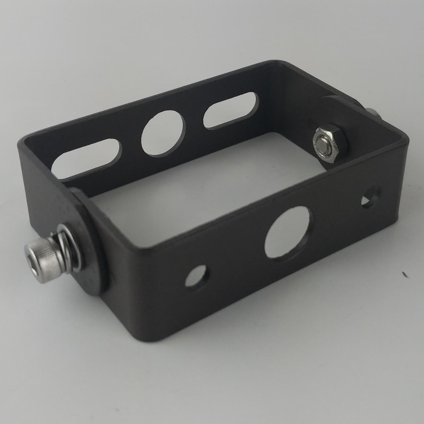 Sunlite 85522 TRUNION BRACKET FOR FL SCT FIXTURES 15W/30W/50W