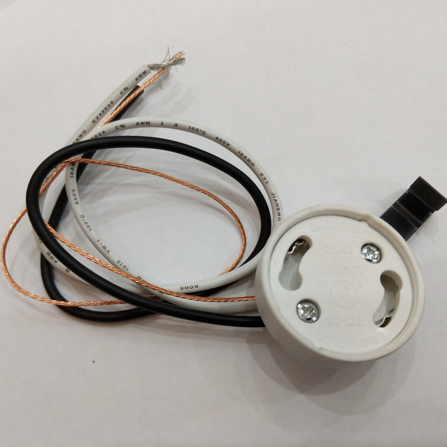 Sunlite 04063 GU24 SOCKET WITH SIDE CLIP + GROUND