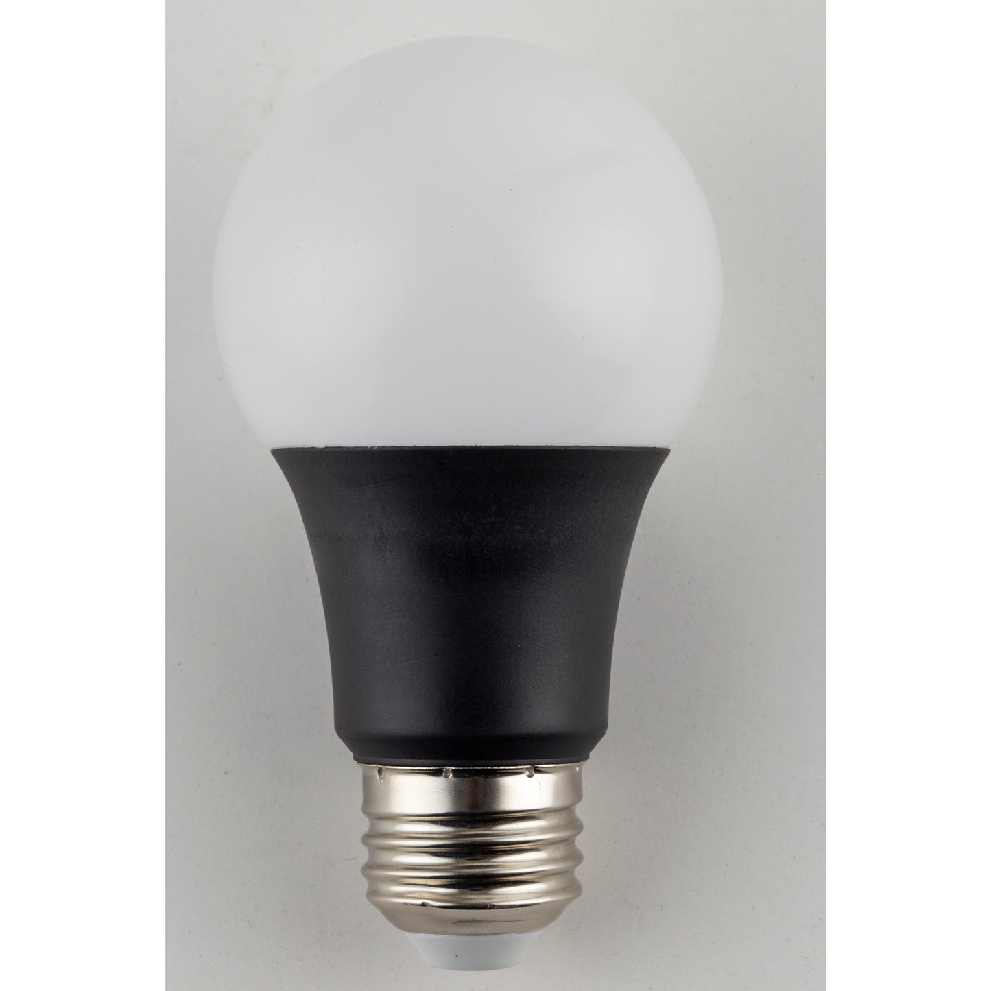 Sunlite 80115 LED A19 Black Light Bulbs, 6 Watts (40W Equivalent), 405nm Wavelength, UV Blacklight Blue Purple, Medium E26 Base, Glow in The Dark, Halloween Lights, Party Lamp, Body Paint, 1 Count