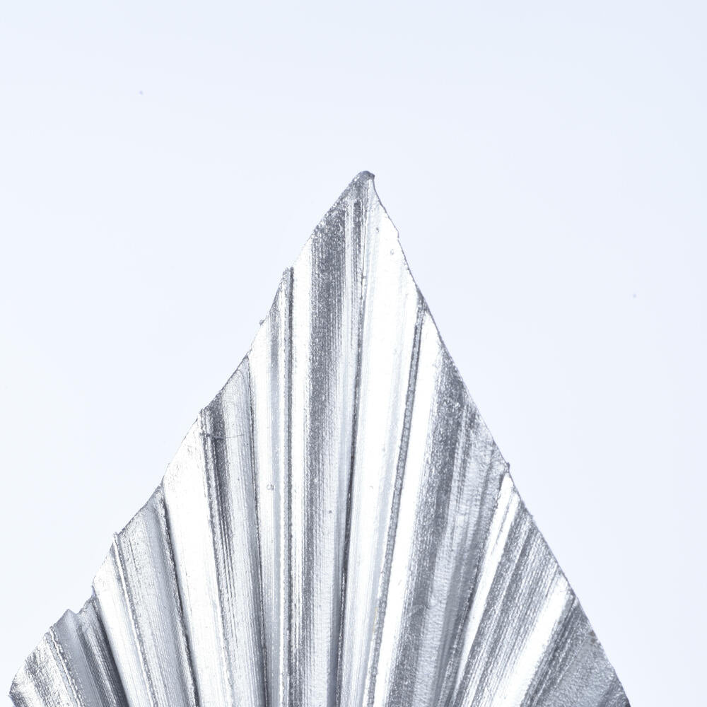 Vickerman Natural Botanicals 15.75 - 19.5" Metallic Silver Dried Palm Spear 12 per bag.