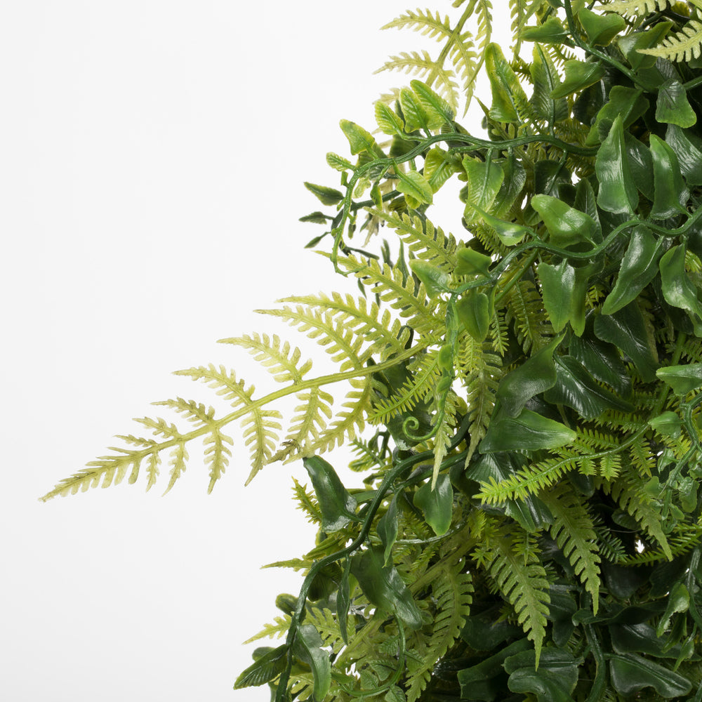 Vickerman 24" Artificial Green Buckler Fern and Grass Wreath.