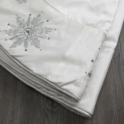 Vickerman 52" White Snowflake Christmas Tree Skirt