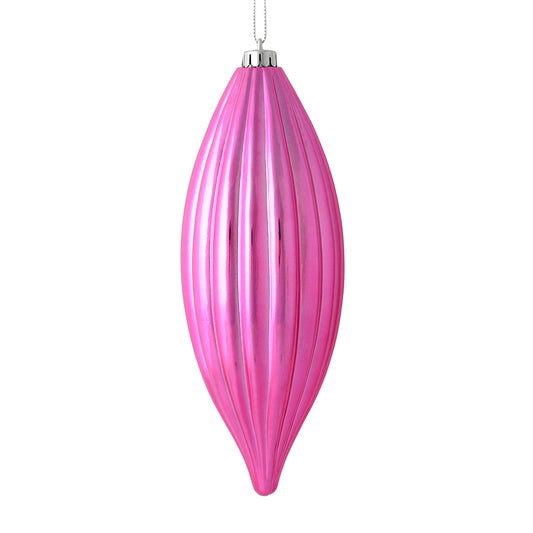 Vickerman 8" Mauve Shiny Line Finial 4/Bag. This ornament features a straight line design that will add texture to any holiday decorating project. Includes 4 pieces per bag.