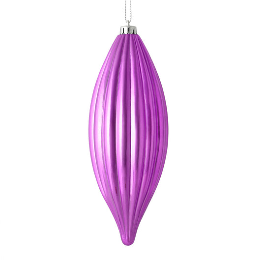 Vickerman 8" Orchid Shiny Line Finial 4/Bag. This ornament features a straight line design that will add texture to any holiday decorating project. Includes 4 pieces per bag.