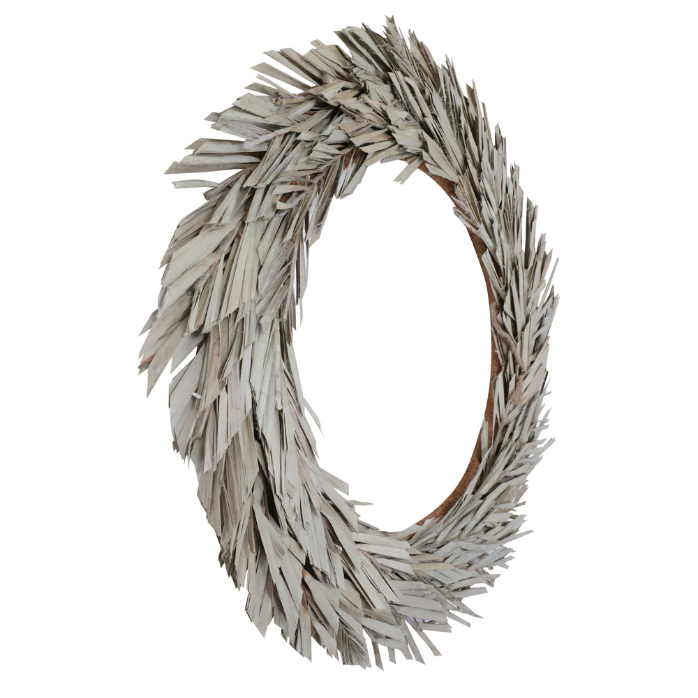 Vickerman Natural Botanicals 24" Natural Canna Leaf Wreath. This wreath measures 24 inches in diameter. It features natural canna leaves on a coco fiber base. This is a dried and preserved natural product.