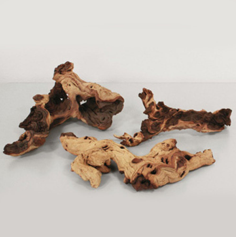 Vickerman 1-3 Lb Natural Driftwood (Petrified)- Medium/Large approximately 15 pieces to a bulk case.