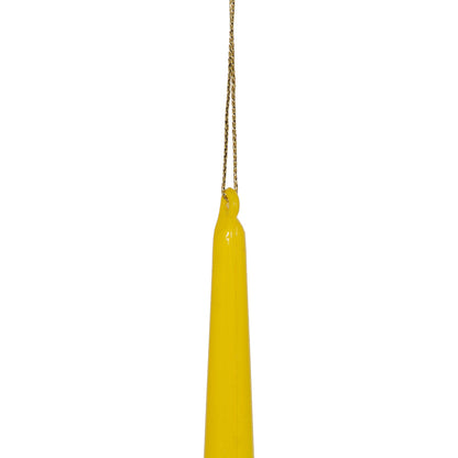 Vickerman 18" Yellow Shiny Cupola Finial. This long finial ornament adds depth and texture to any holiday decorating project. Made with shatterproof plastic.