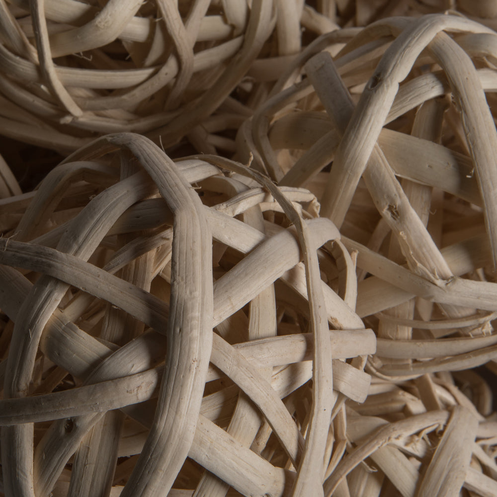 Vickerman Natural Botanicals 4" Kambu Ball Bleached. Includes 25 pieces per Pack.