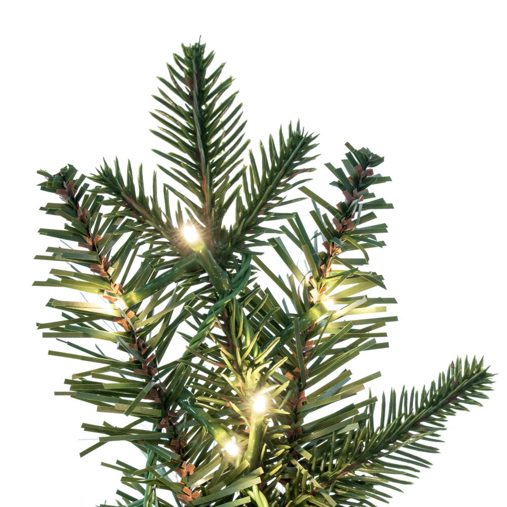 Vickerman 30" Kamas Fraser Fir Artificial Wreath with 200 Warm White Low Voltage 3mm Spider LED Lights and 480 PE/PVC Tips.